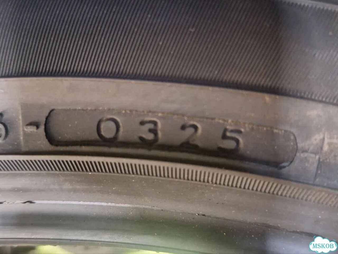 Yokohama Advan Sport V107 305/35 R23 114Y фото 4