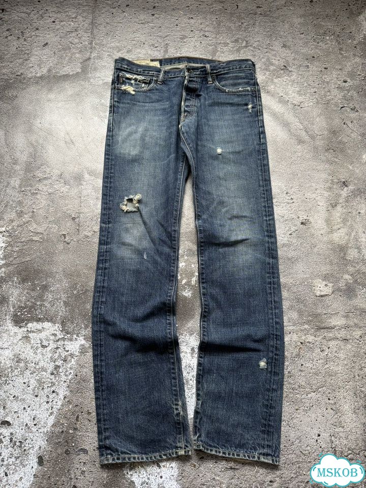 Джинсы Abercrombie Fitch Slim Straight Distressed фото 1