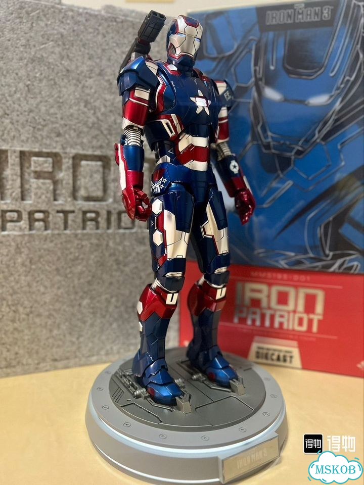 Фигурка Hot Toys Воитель фото 2