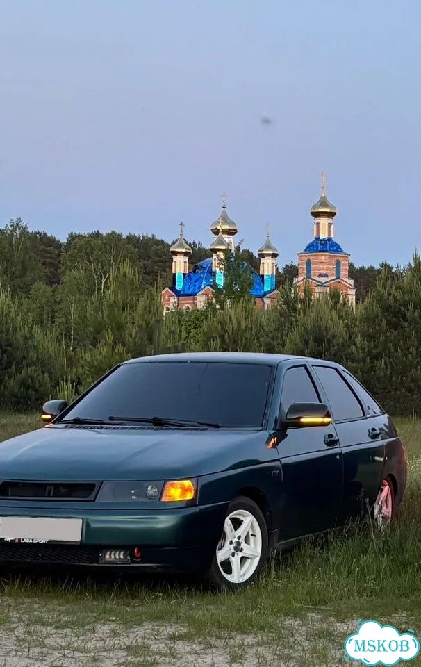 ВАЗ (LADA) 2112 1.5 MT, 2001, 235 000 км фото 1