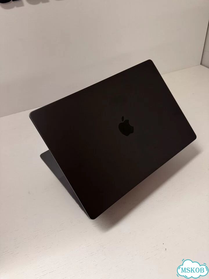 Apple Macbook Pro 16 M4 Max / 36gb / 1Tb фото 7