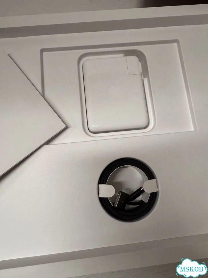 Apple Macbook Pro 16 M4 Max / 36gb / 1Tb фото 8