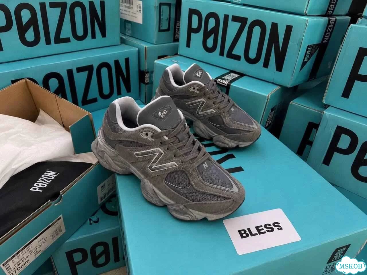 New Balance 9060 Shadow Grey мужские кроссовки оригинал качество размер 41 фото 9