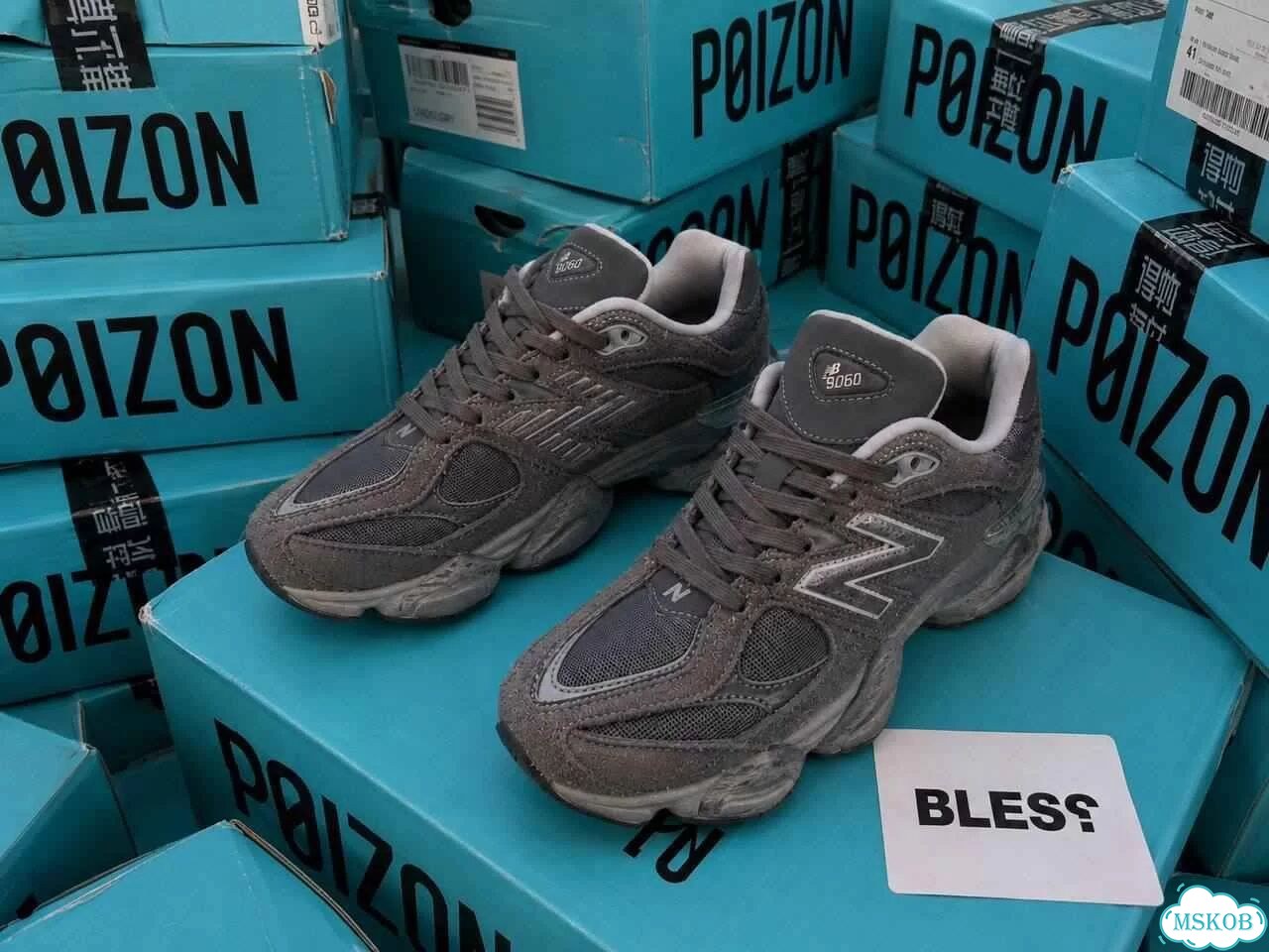 Оригинал качество New Balance 9060 Shadow Grey мужские размер 44 фото 5
