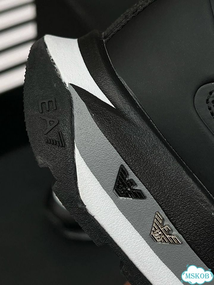 Кроссовки Emporio Armani хит 2026 фото 5