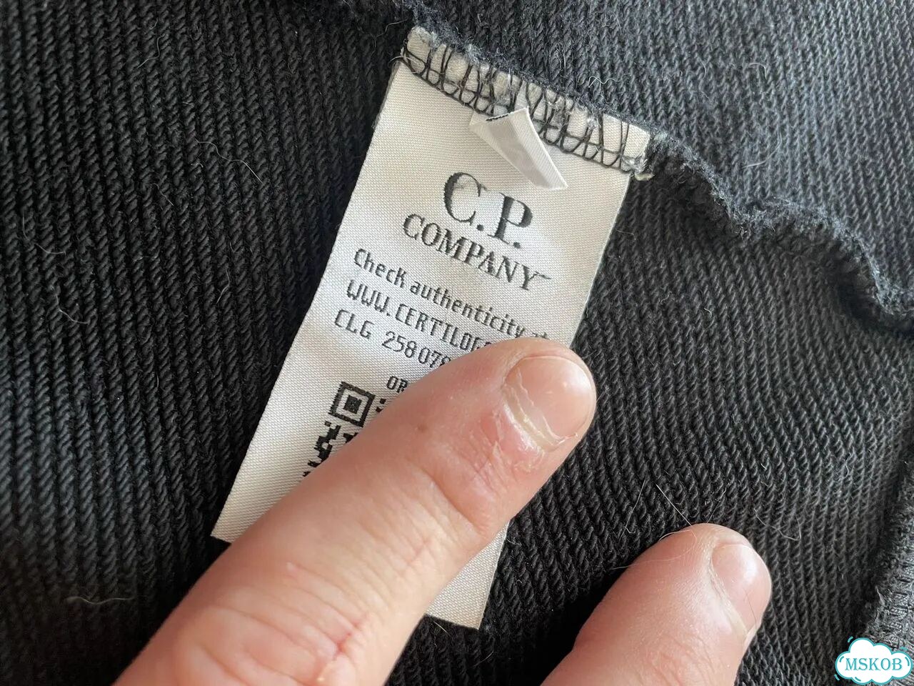 Cp company зип худи черная фото 3