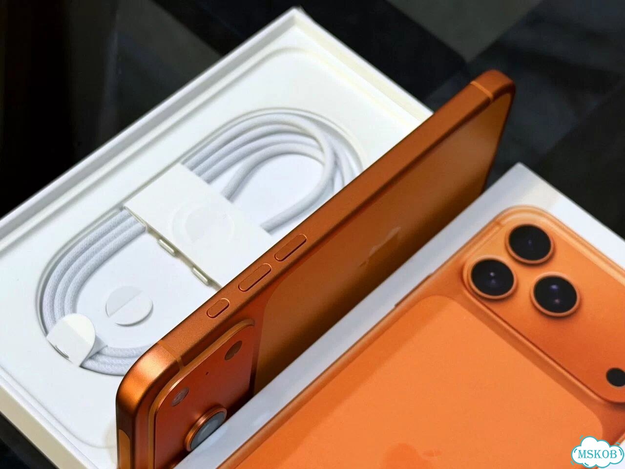 iPhone 17 Pro Max, 256 ГБ, eSIM фото 6