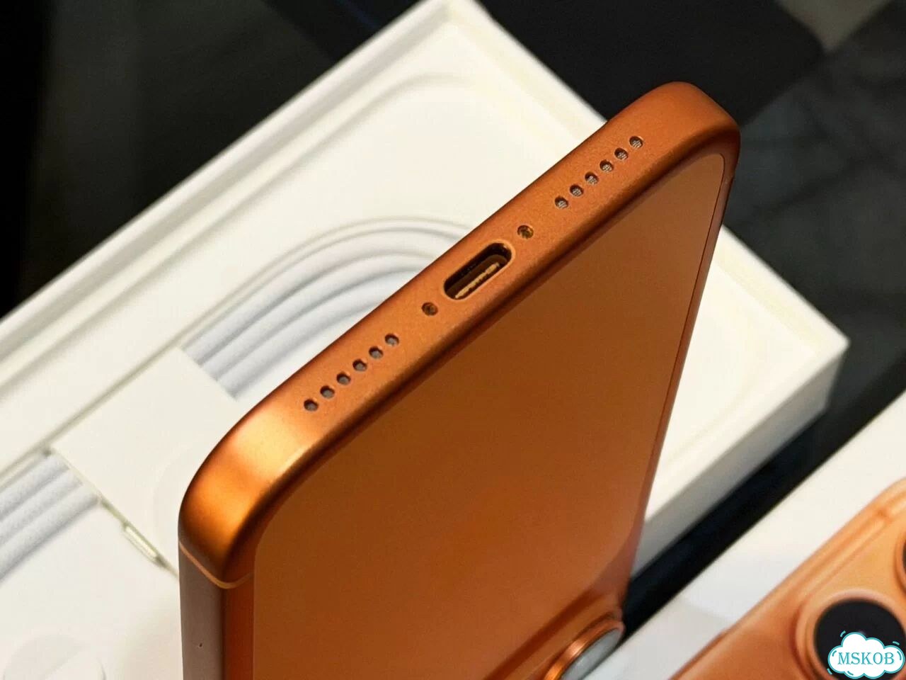 iPhone 17 Pro Max, 256 ГБ, eSIM фото 8