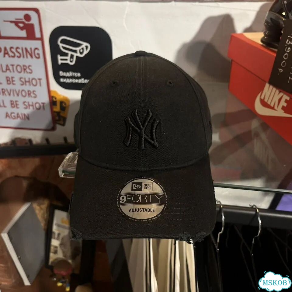 Бейсболка New Era 9forty Distress фото 1