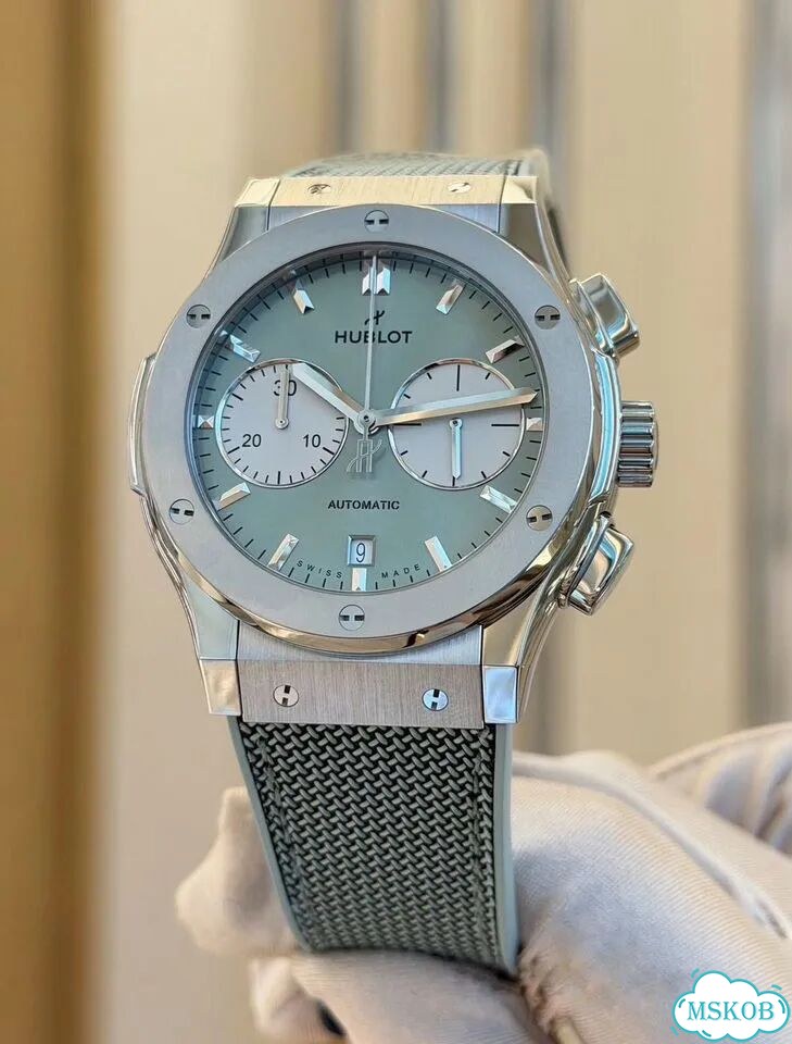 Часы Hublot Classic Fusion Chronograph 45mm новые фото 3