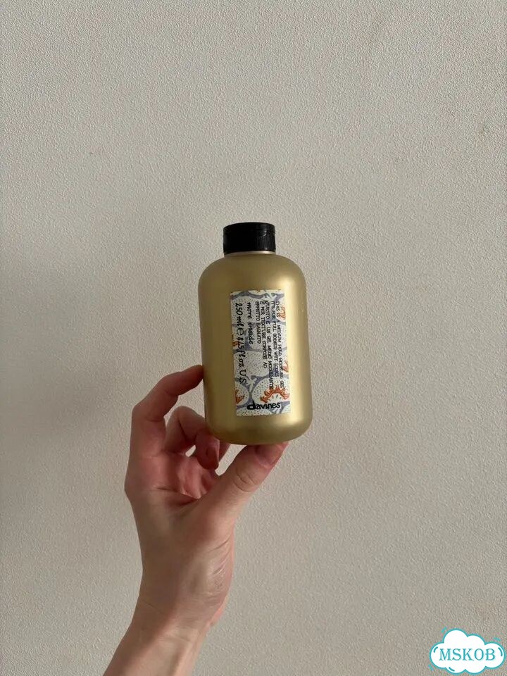 Davines more inside medium hold modelling gel фото 3