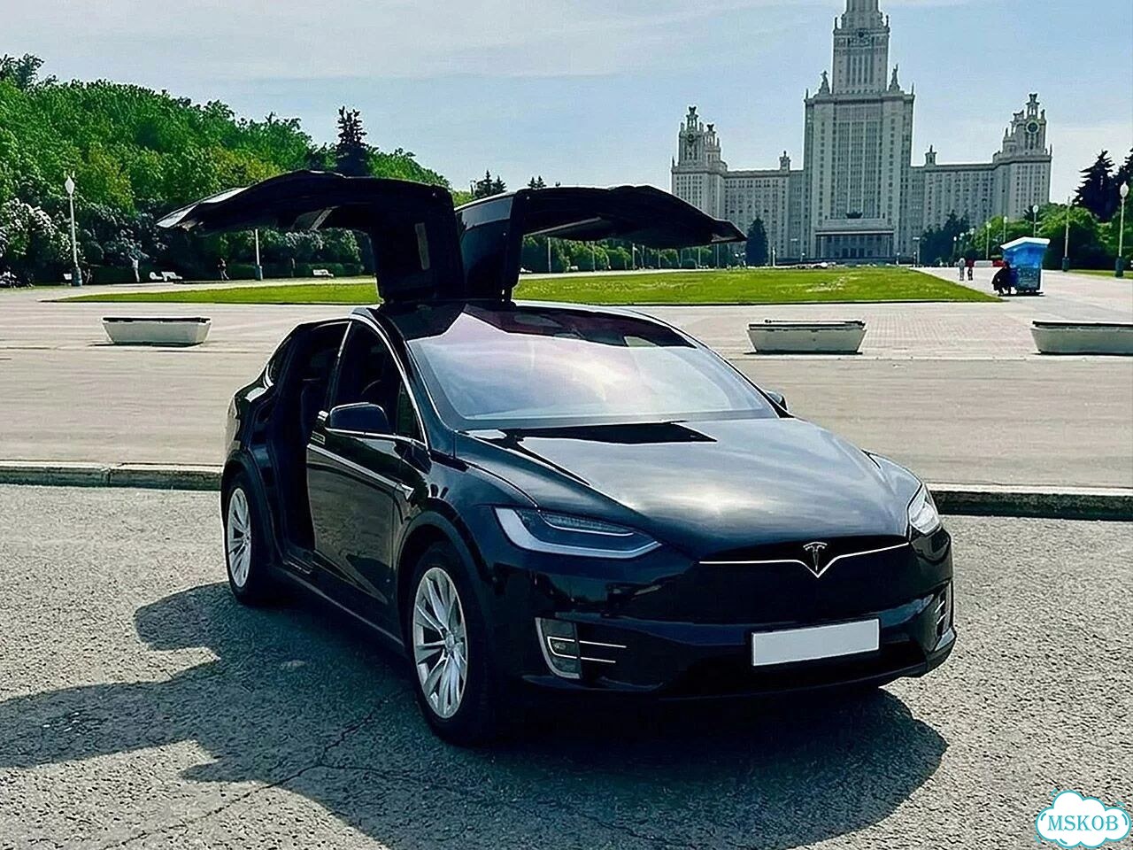 Аренда электрокара Tesla Model X фото 1