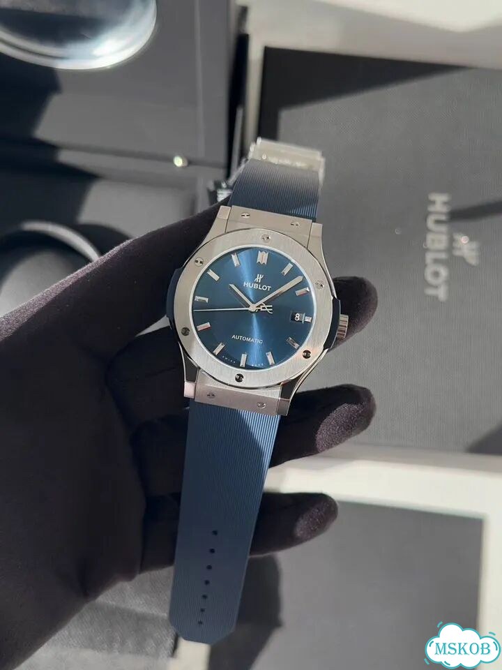 Часы Hublot Classic Fusion 45mm оригинал новые фото 3