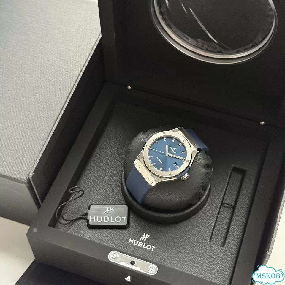 Часы Hublot Classic Fusion 45mm оригинал новые фото 5