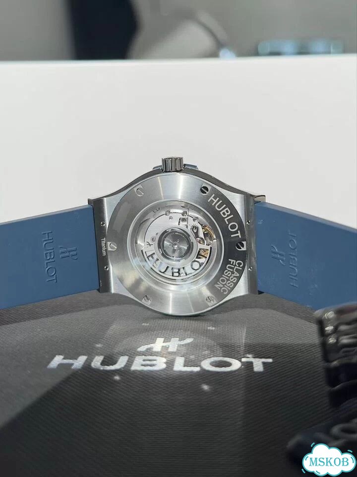 Часы Hublot Classic Fusion 45mm оригинал новые фото 6