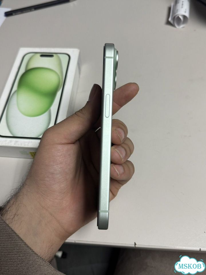 iPhone 15, 128 ГБ, SIM + eSIM фото 4