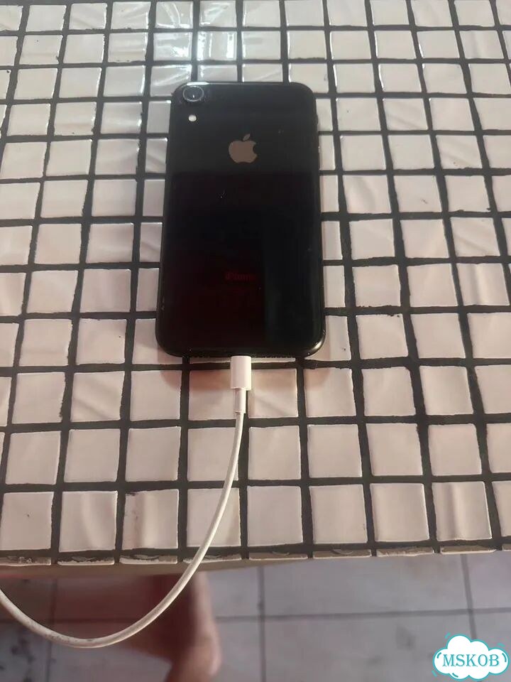 iPhone Xr, 128 ГБ, SIM + eSIM фото 5