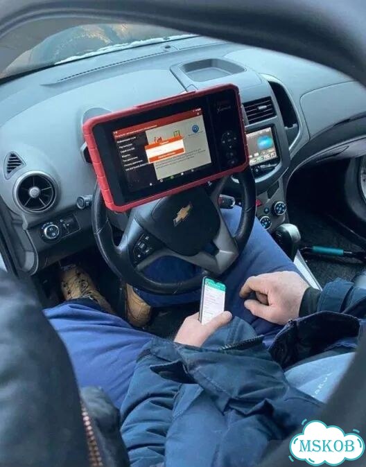 Техпомощь автомеханик автоэлектрик с выездом фото 10