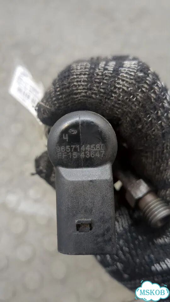 Форсунка топливная Ford C-Max фото 3