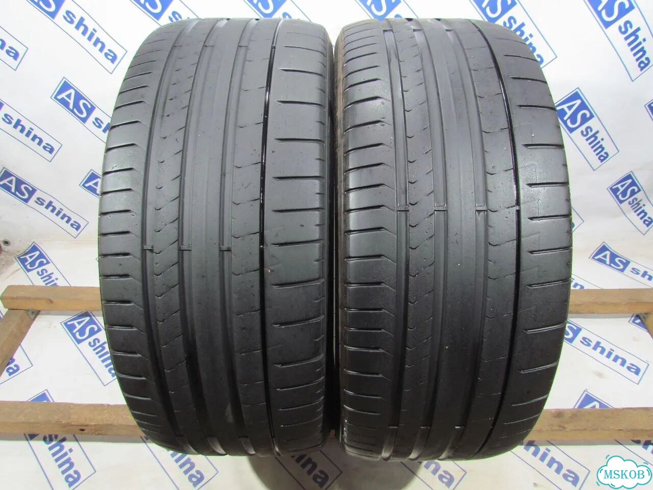 Pirelli P Zero PZ4 265/40 R22 99G фото 2