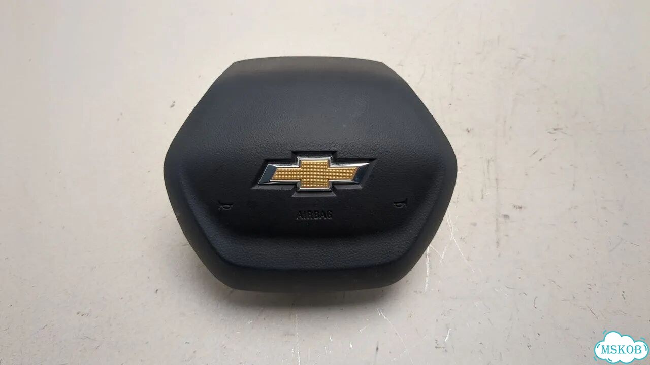 Подушка безопасности водителя Chevrolet Equinox 2024 фото 1