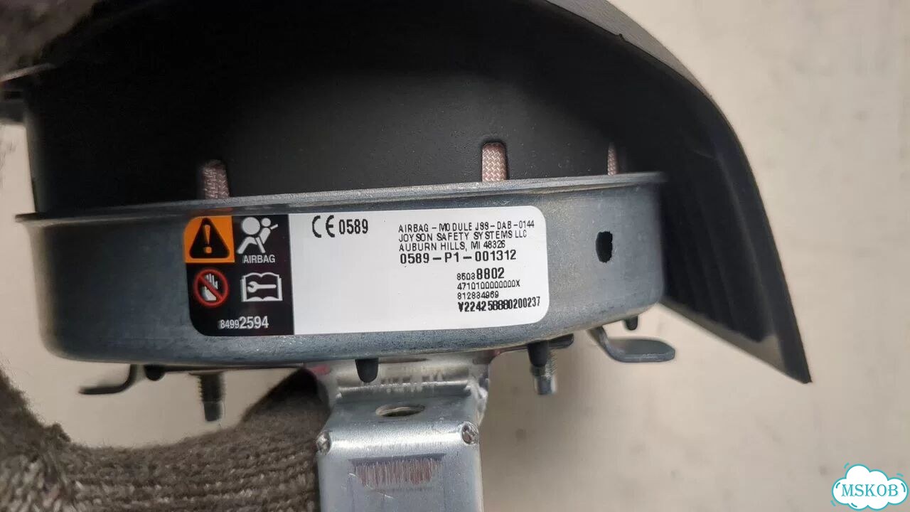 Подушка безопасности водителя Chevrolet Equinox 2024 фото 4