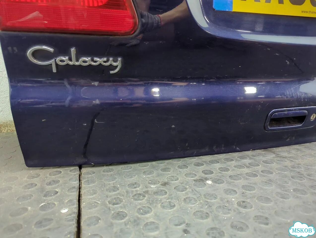 Крышка багажника Ford Galaxy фото 10