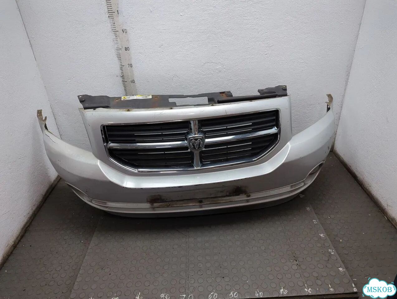 Бампер передний Dodge Caliber фото 1