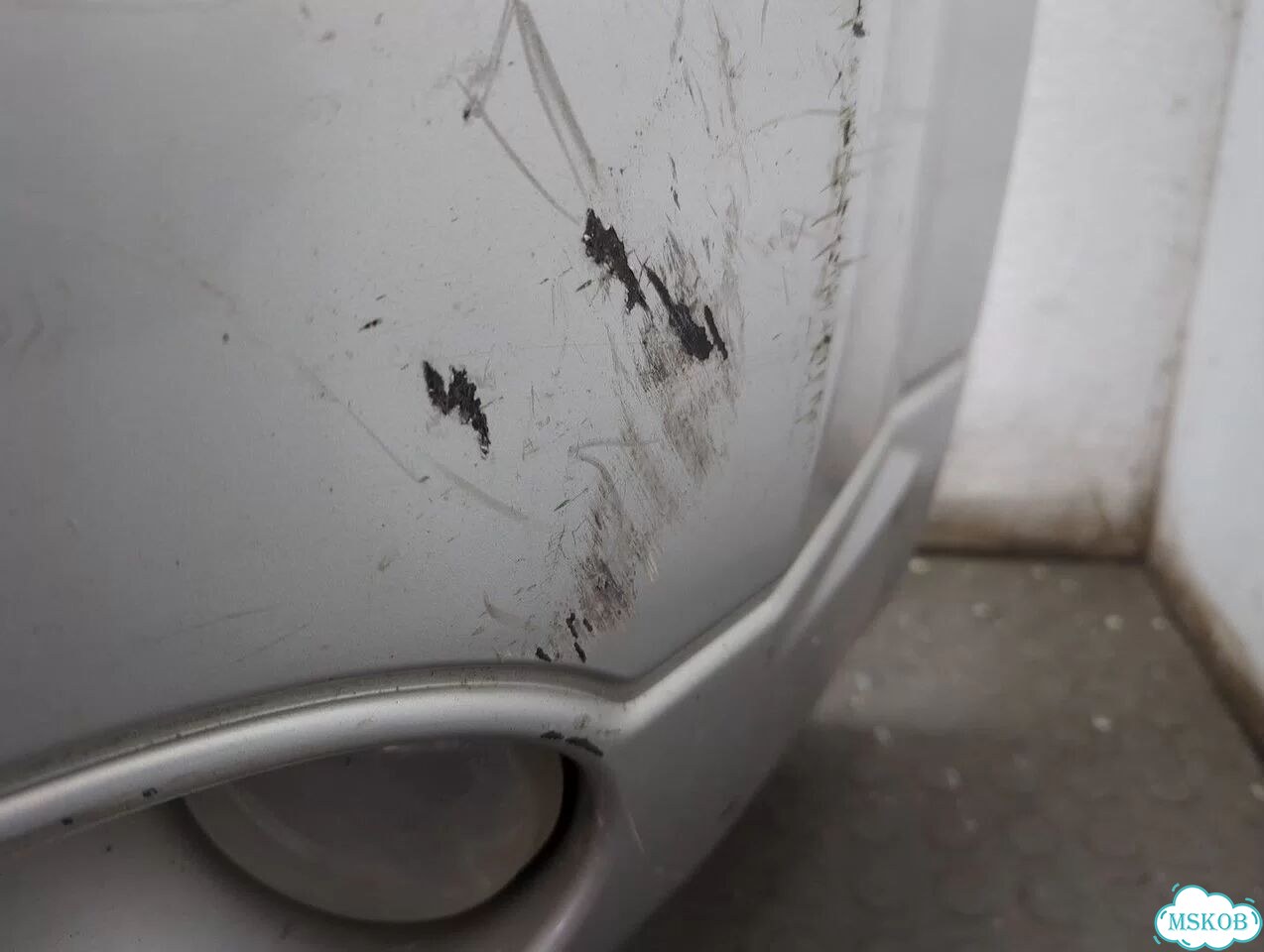 Бампер передний Dodge Caliber фото 7