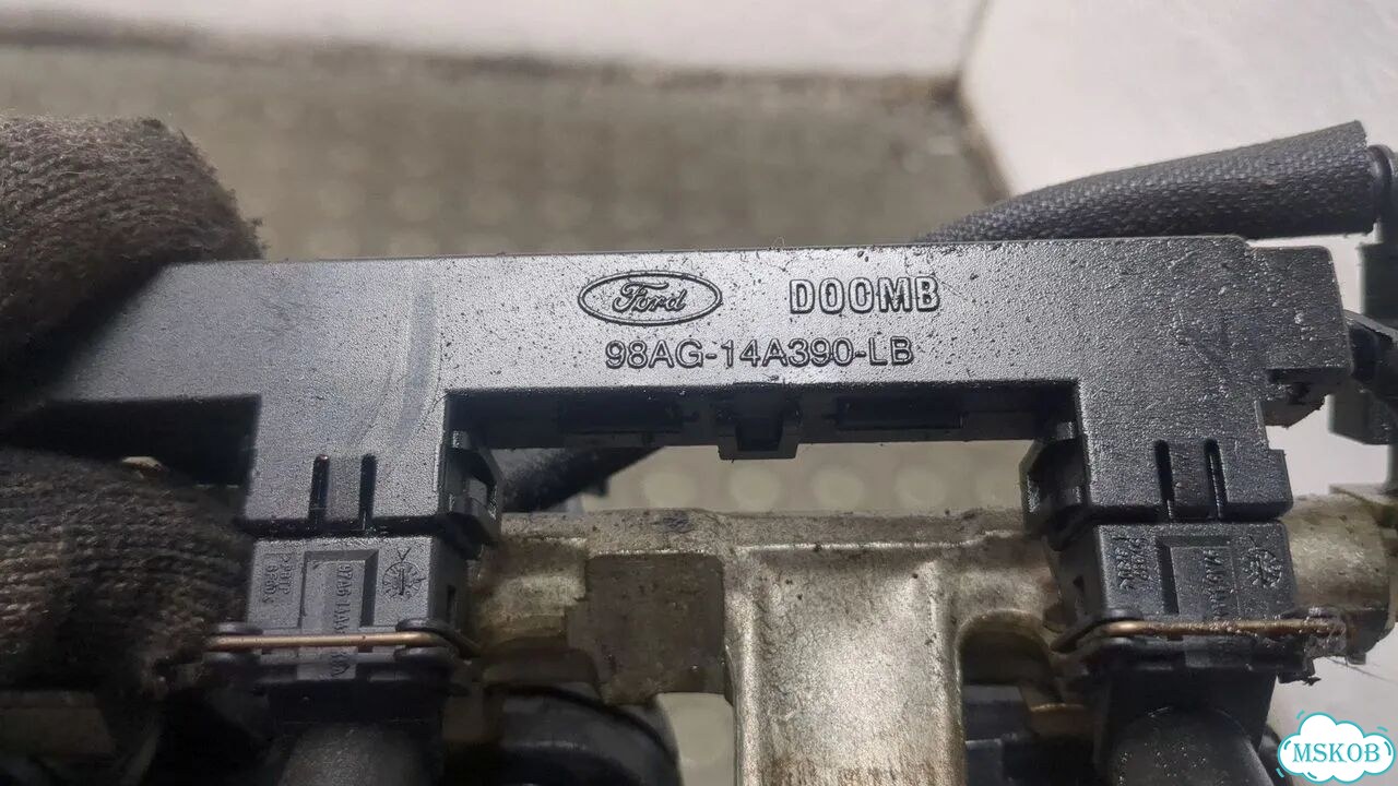 Коллектор впускной Ford Fusion фото 4