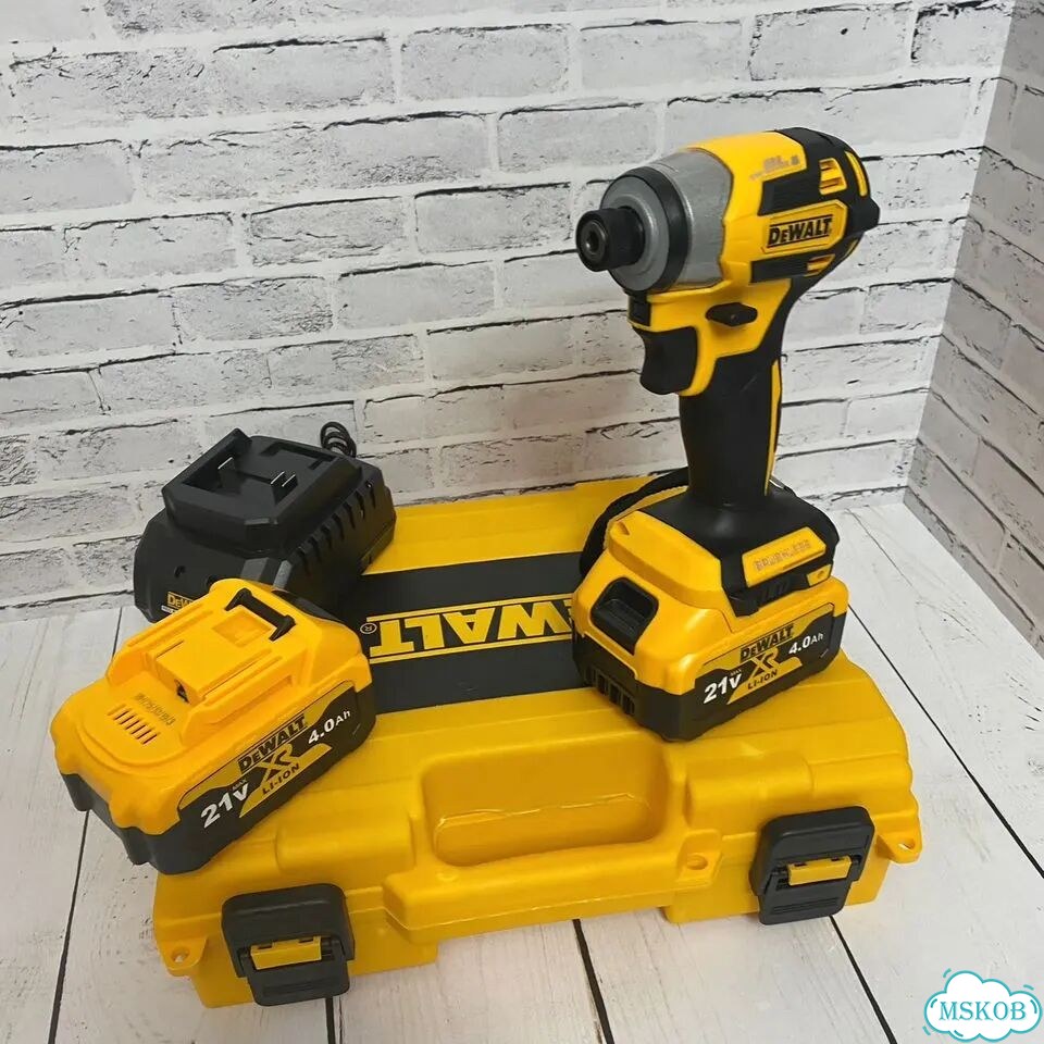 Винтоверт импакт ударный бесщеточный DeWalt фото 1