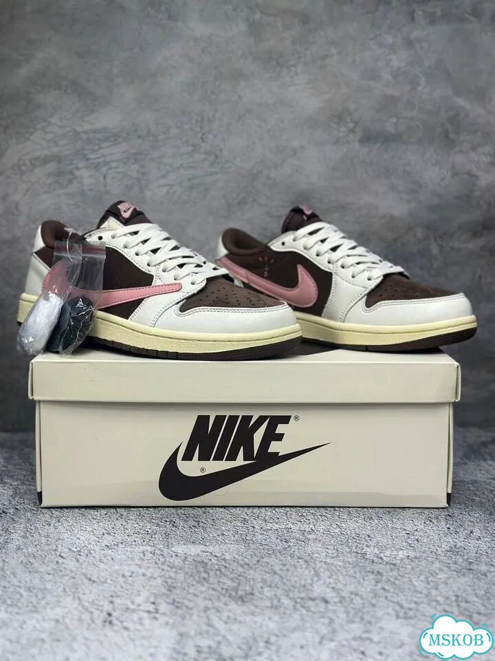 Nike Air Jordan 1 Low X Travis Scott Премиум фото 4