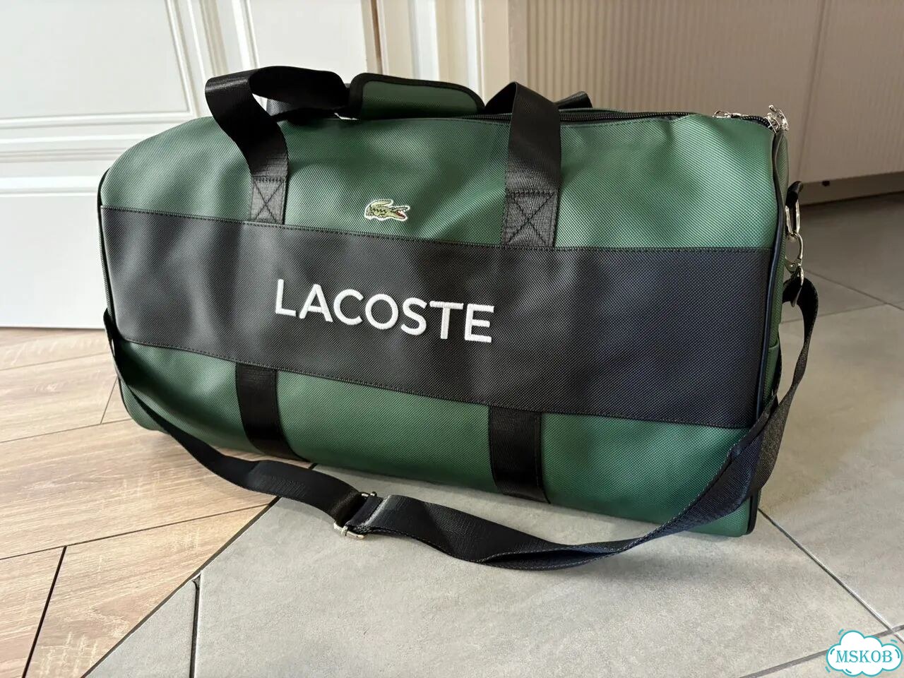 В тренде Lacoste дорожная сумка фото 2