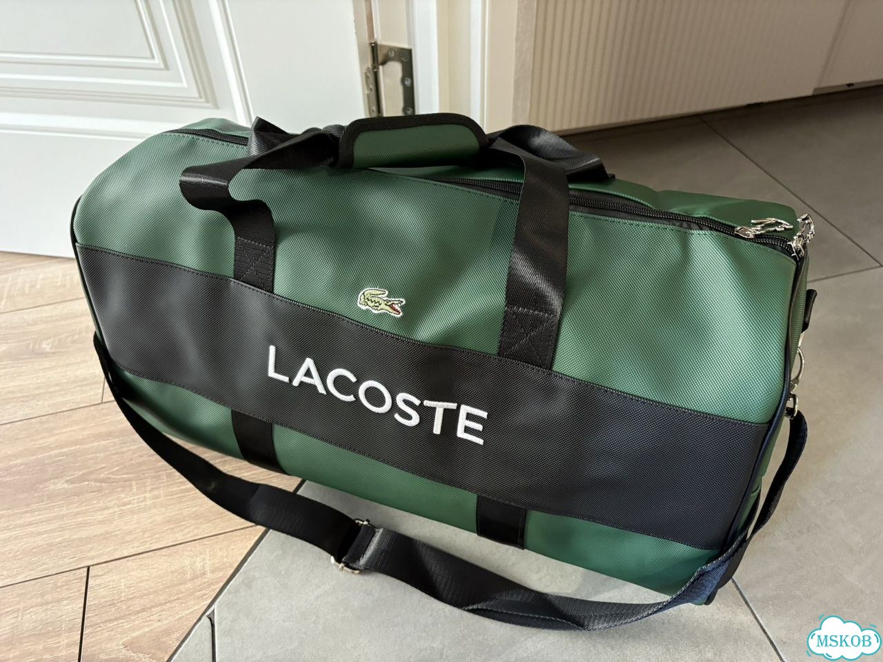В тренде Lacoste дорожная сумка фото 3
