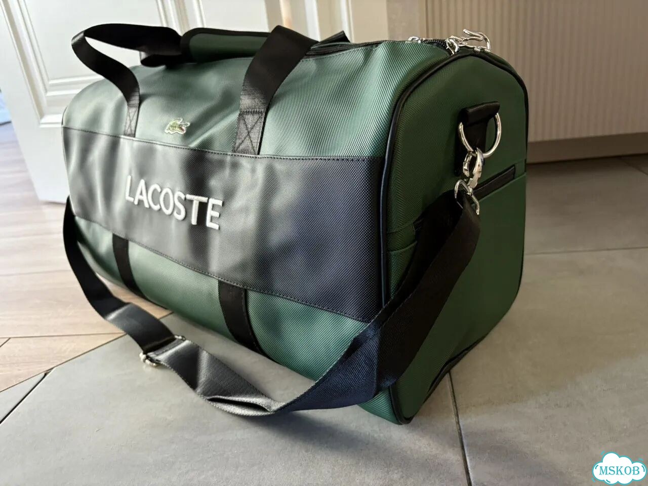 В тренде Lacoste дорожная сумка фото 4