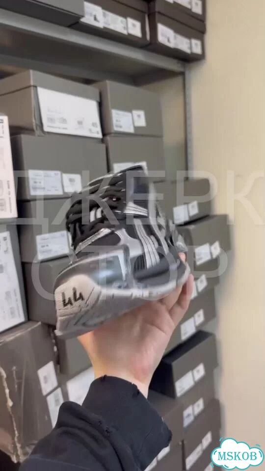 Balenciaga runner 2.0 black grey metal фото 1