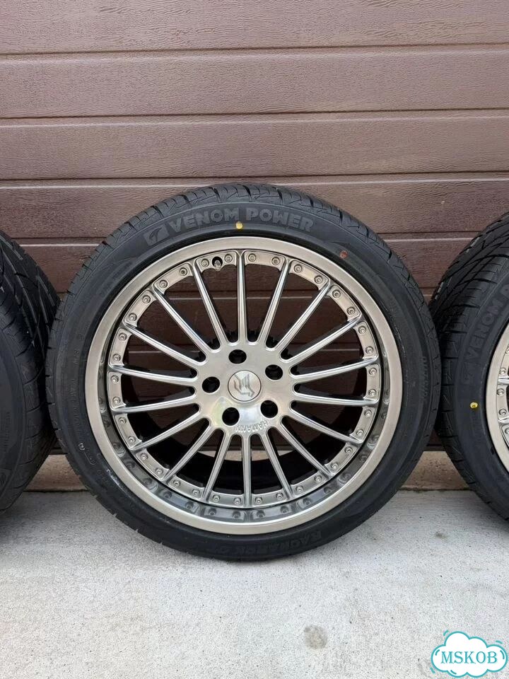 Venom Power Ragnarok GTS 245/40 R20 и 275/35 R20 фото 5