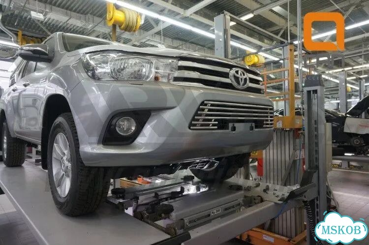 Решётка бампера Toyota Hilux 2015- Нержавейка d16 фото 3