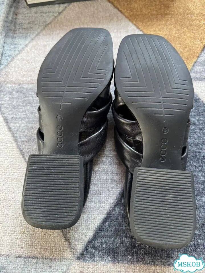 Босоножки Ecco elevate squared sandal 38р фото 5