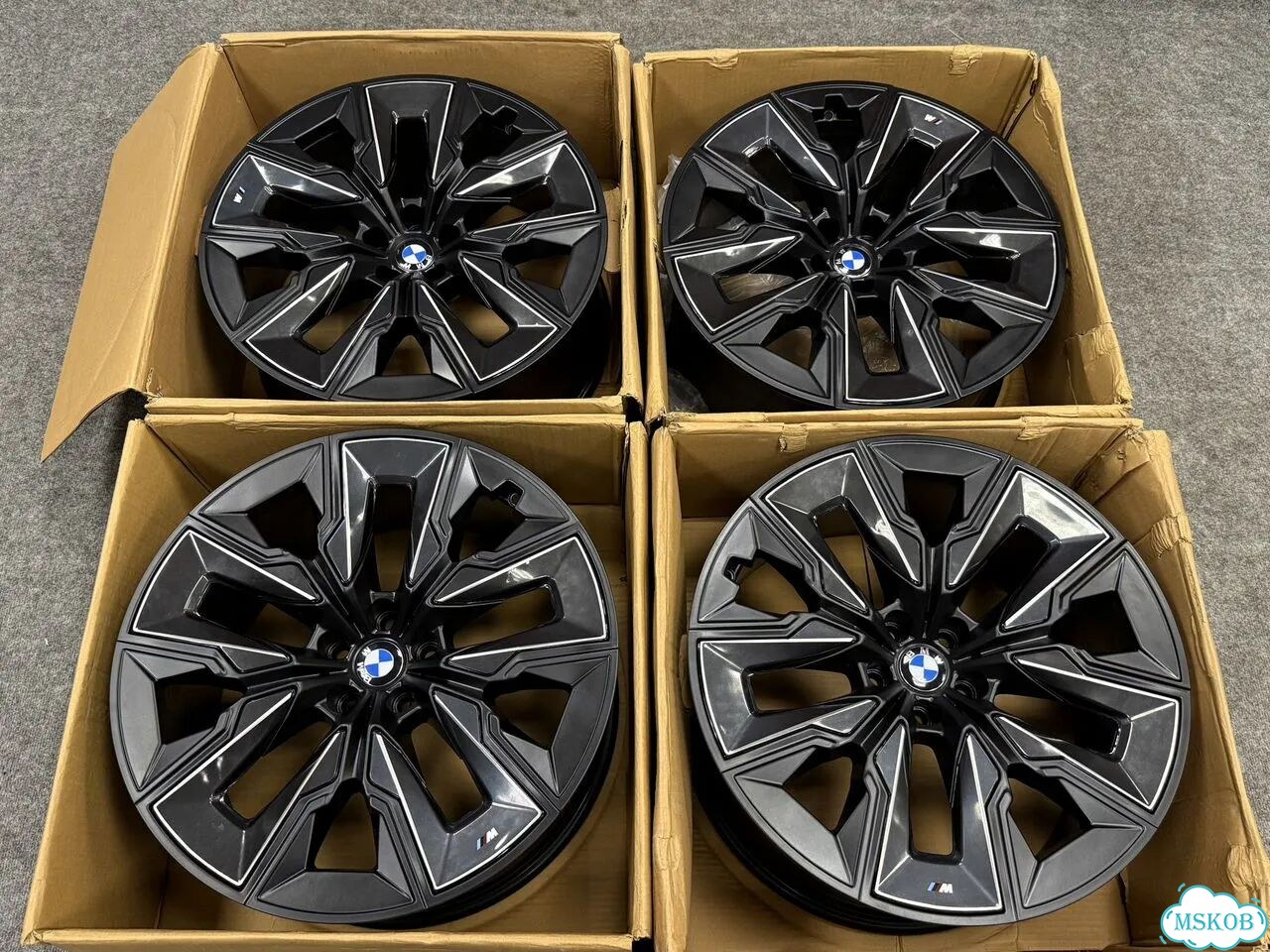 Комплект литых дисков BMW G45 R21 фото 1