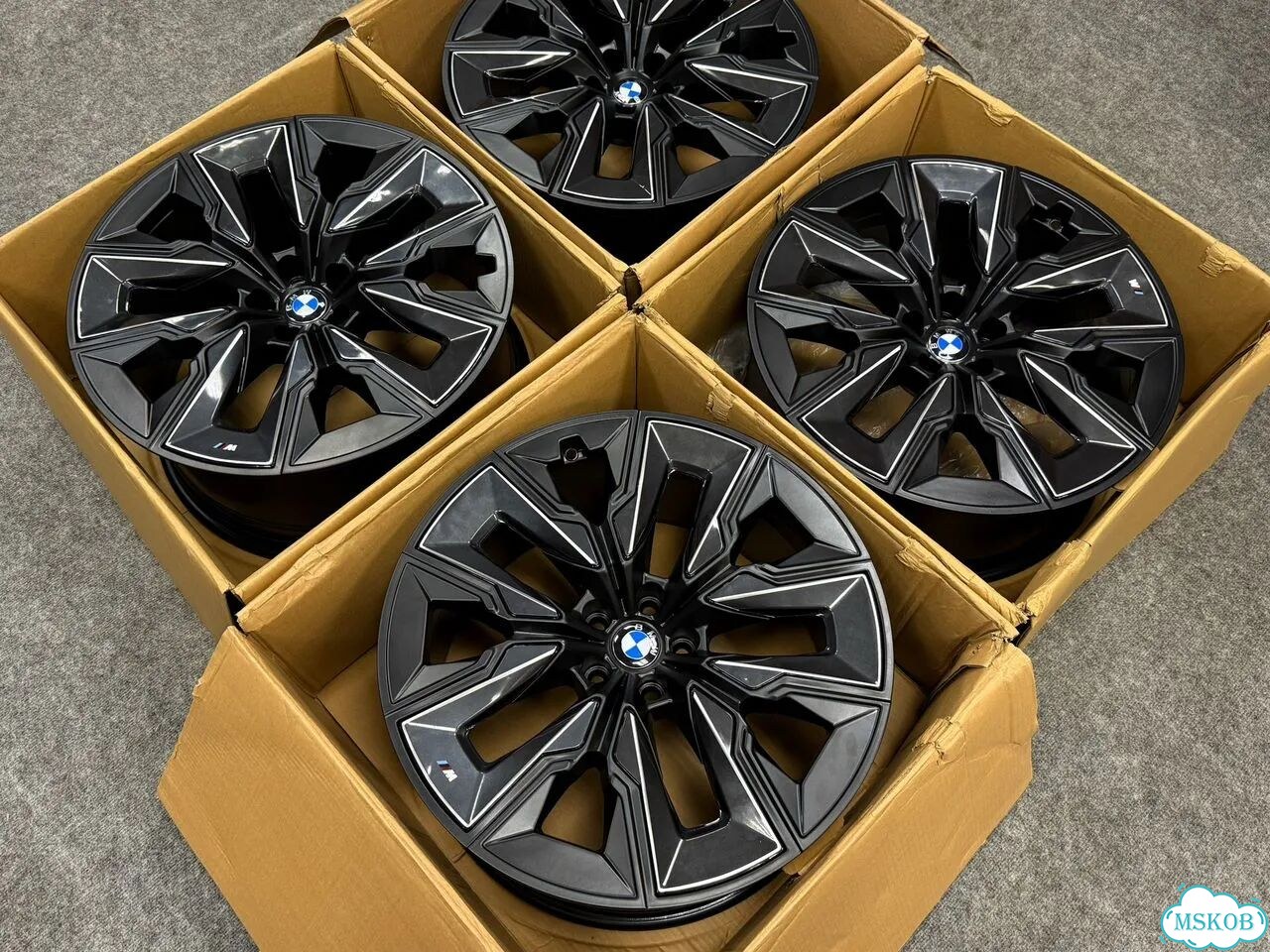 Комплект литых дисков BMW G45 R21 фото 2