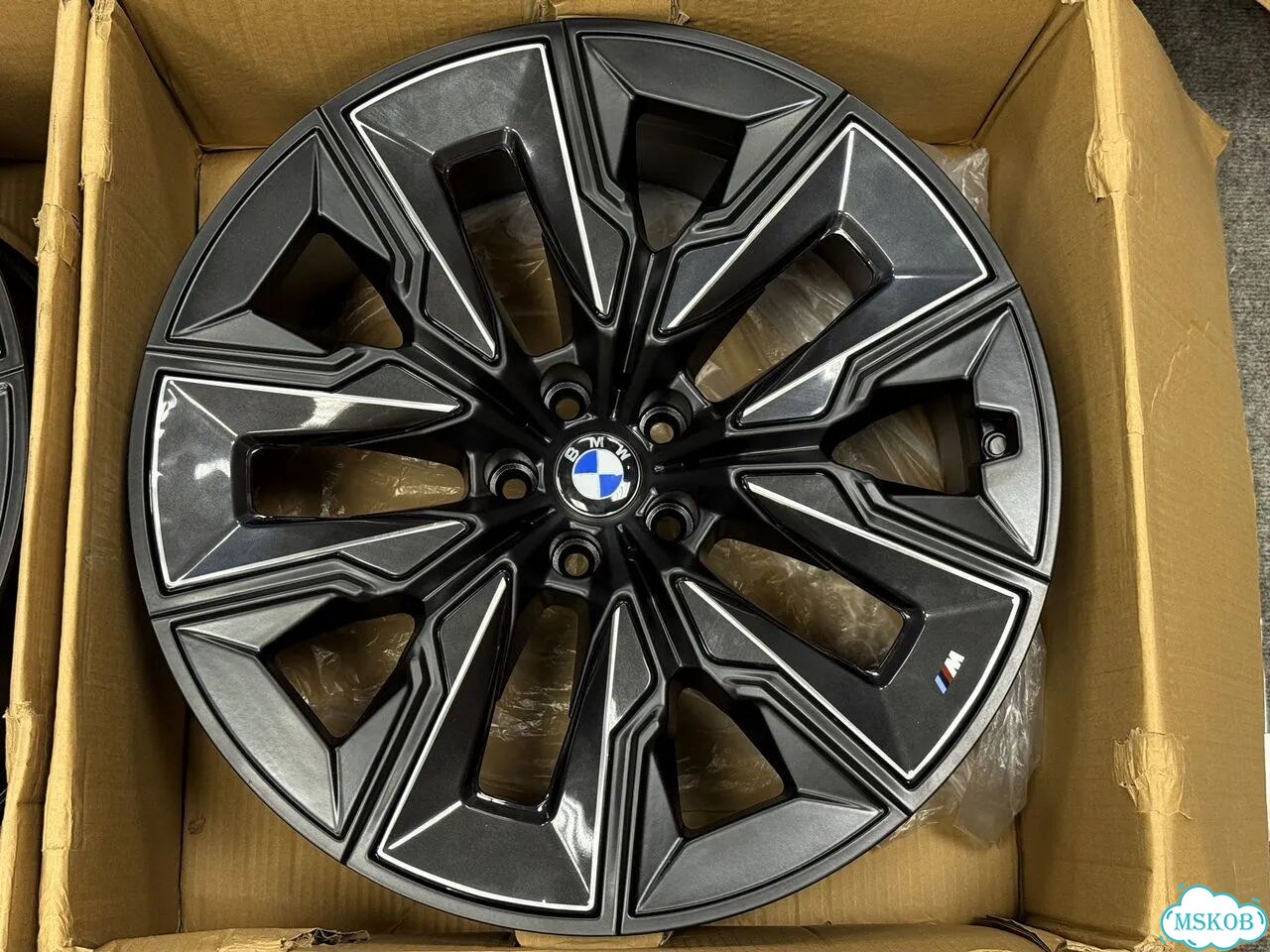 Комплект литых дисков BMW G45 R21 фото 5