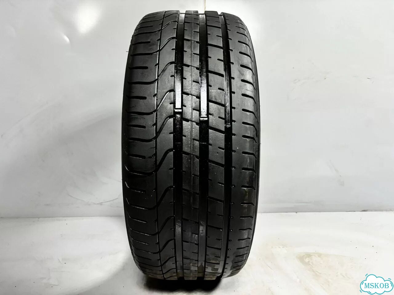 Pirelli P Zero 245/40 R20 99Y фото 1