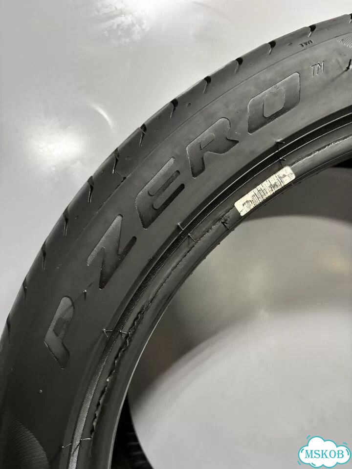 Pirelli P Zero 245/40 R20 99Y фото 5