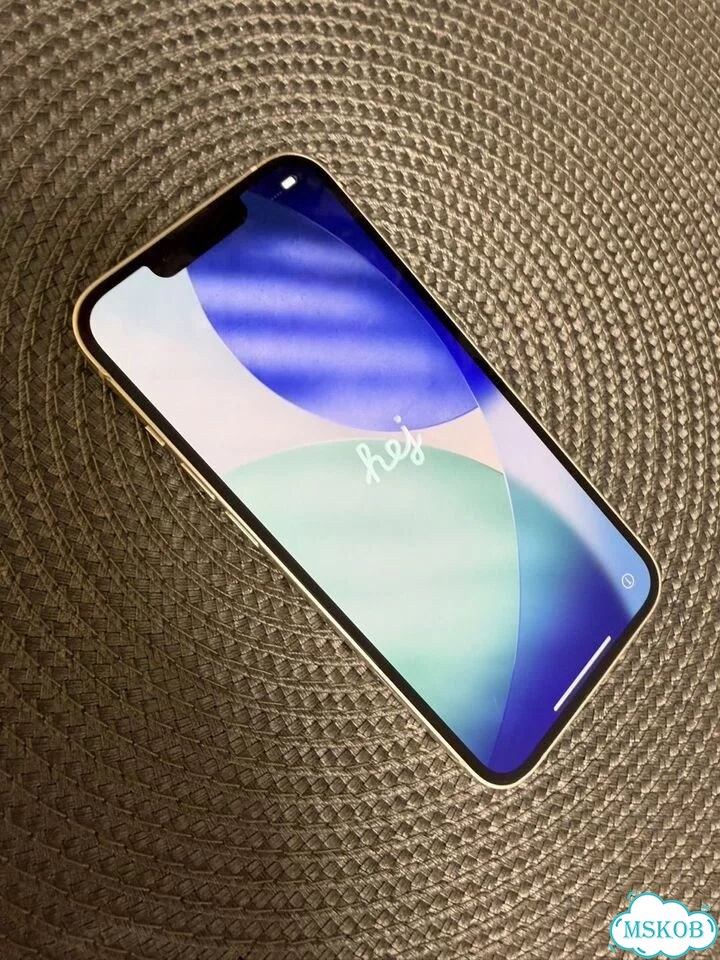 iPhone 13, 128 ГБ, SIM + eSIM фото 5