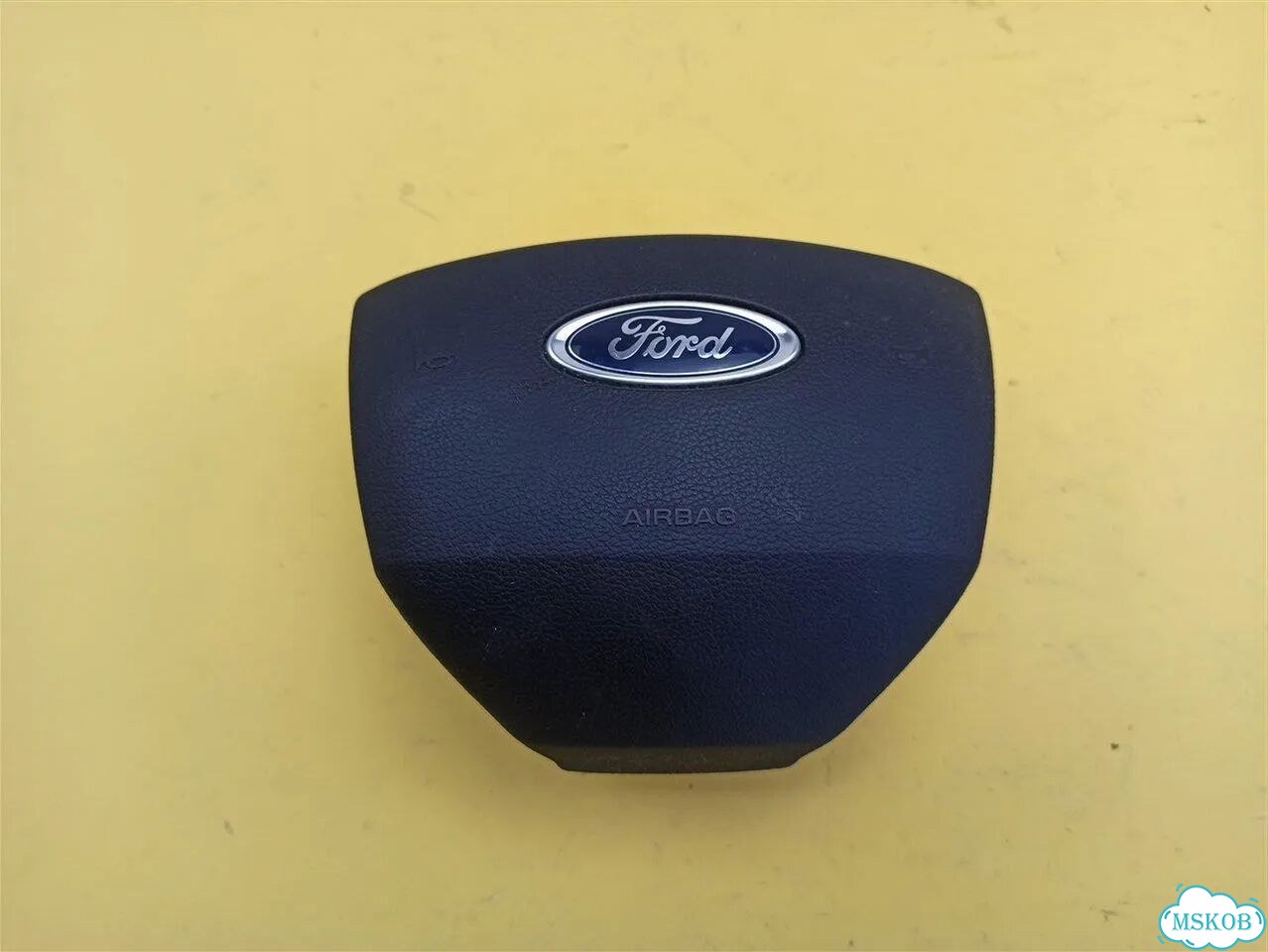 Подушка безопасности в рулевое колесо ford фото 1