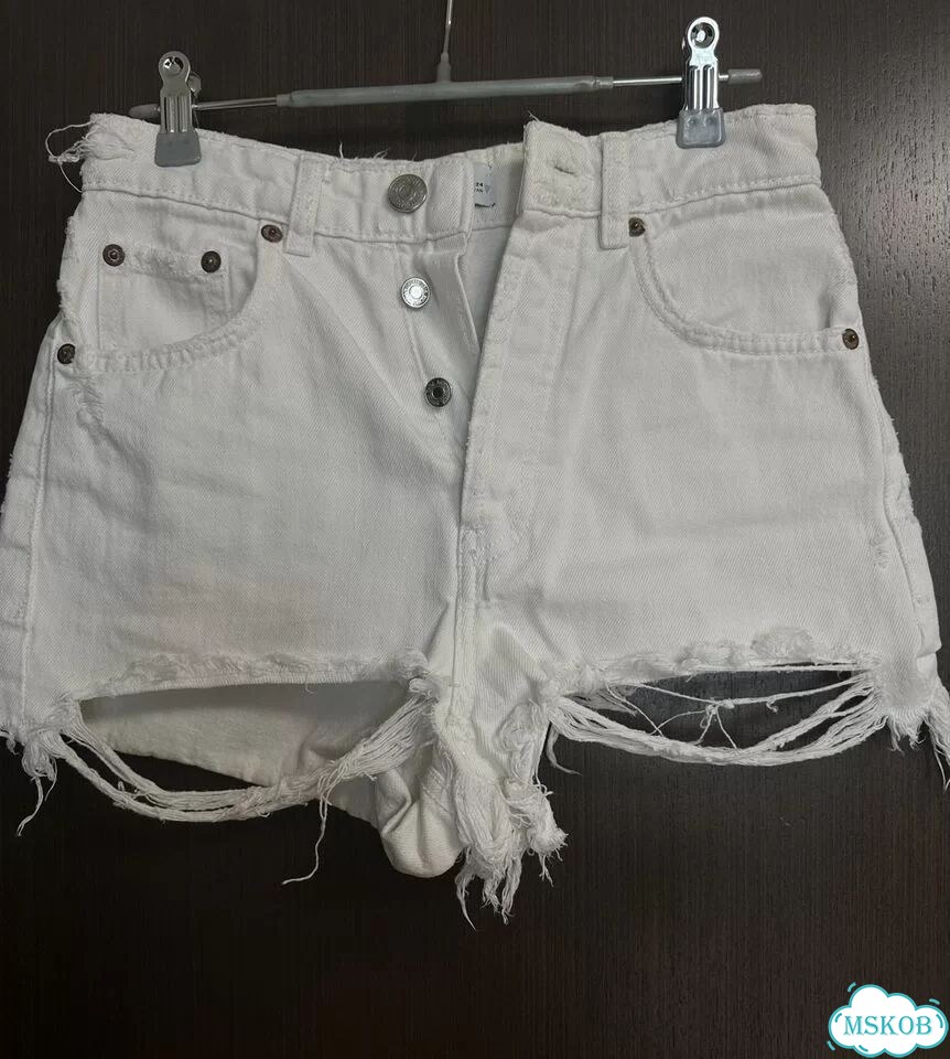 Джинсовые шорты zara белые фото 2