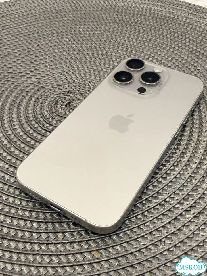 iPhone 15 Pro, 256 ГБ, SIM + eSIM фото 2