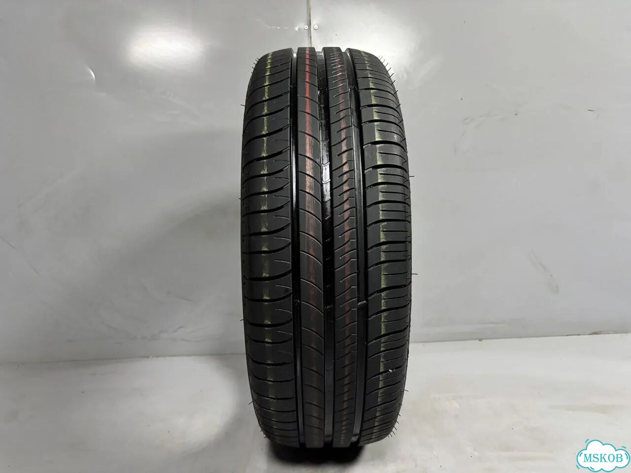 Michelin Energy Saver + 205/60 R16 96H фото 1
