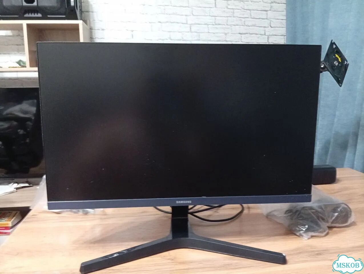 Монитор Samsung S24R358Fhi фото 1